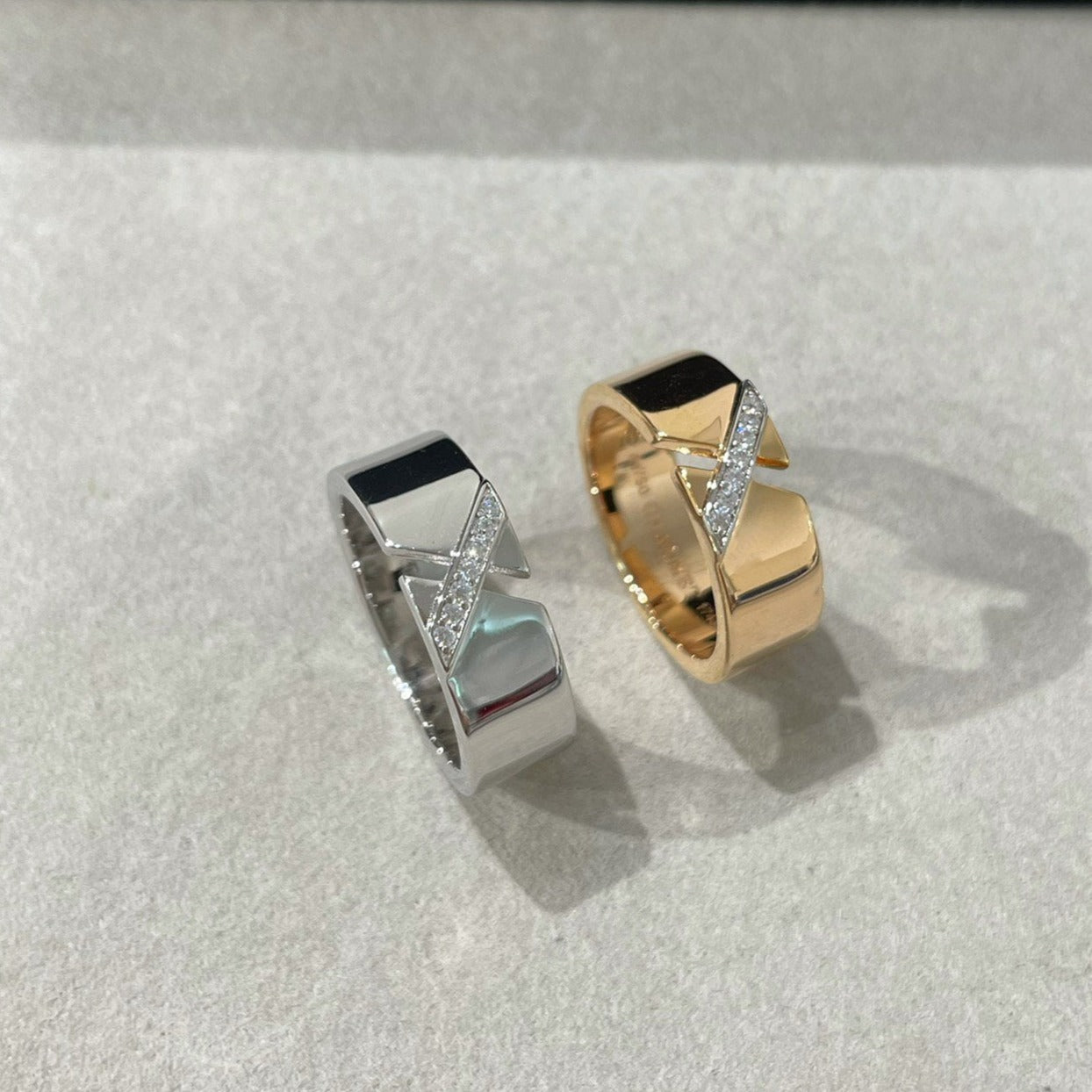 [baslovejewels]LIENS EVIDENCE DIAOMOND RING