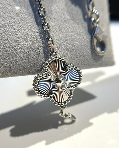 [baslovejewels]CLOVER 5 MOTIF SILVER DIAMOND BRACELET