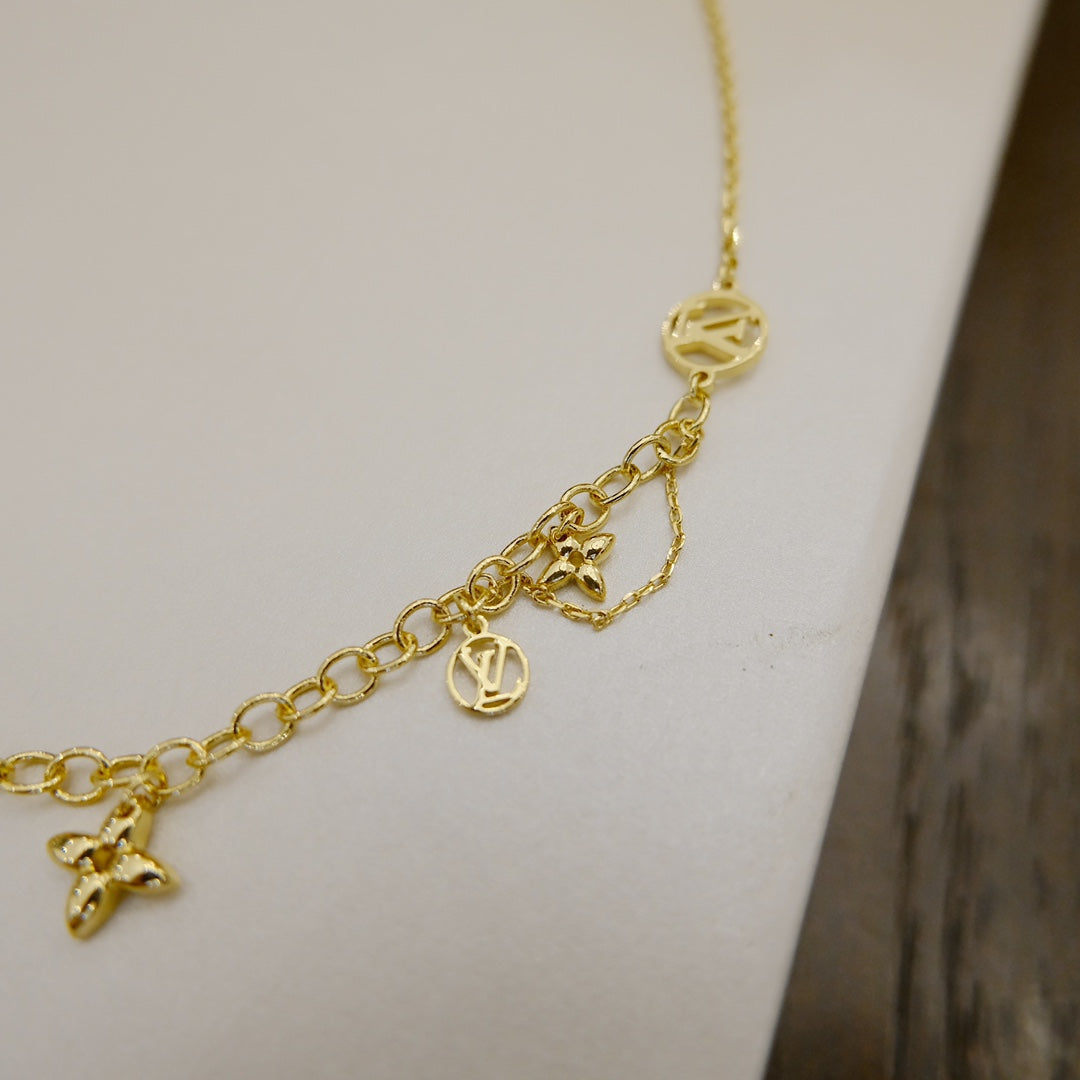 [baslovejewels]BLOOMING SUPPLE NECKLACE BRASS